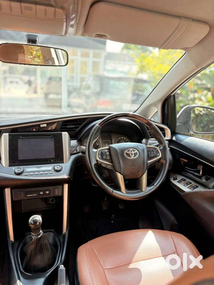 Toyota Innova Crysta 2.4 V 8 Str, 2018, Diesel