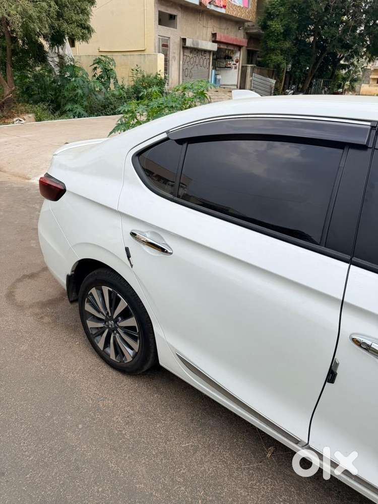 Honda City 2025 Petrol Well Maintained