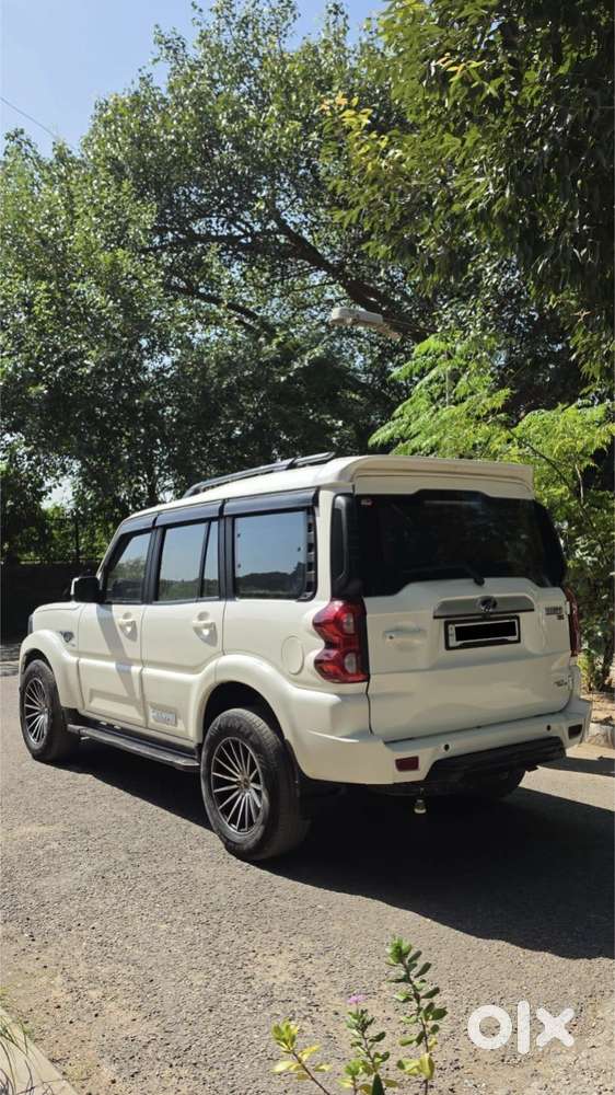 Mahindra Scorpio Classic 2.2 S 11 Mt 7 Str, 2021, Diesel