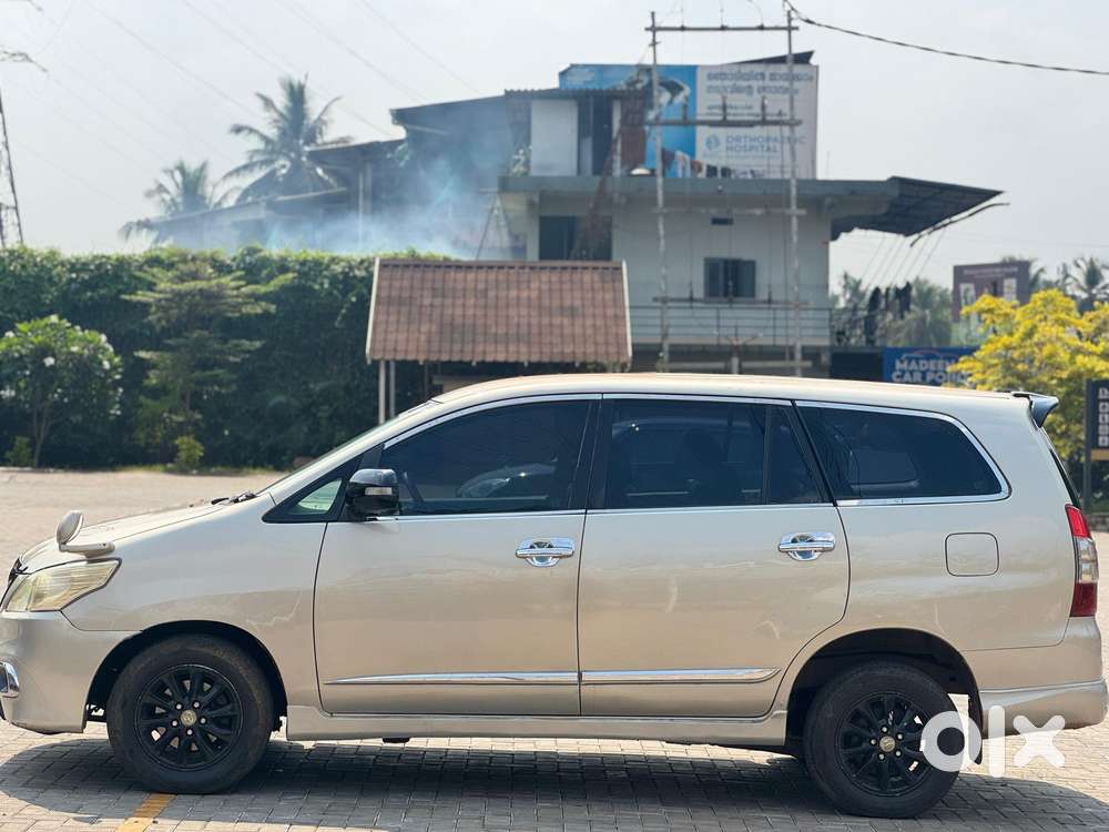 Toyota Innova 2.5 V 7 Str, 2013, Diesel