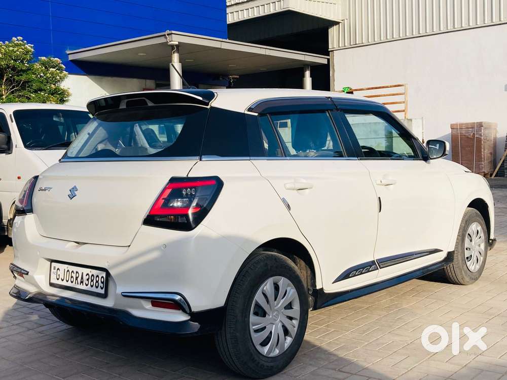 Maruti Suzuki New-gen Swift Vxi, 2024, Petrol
