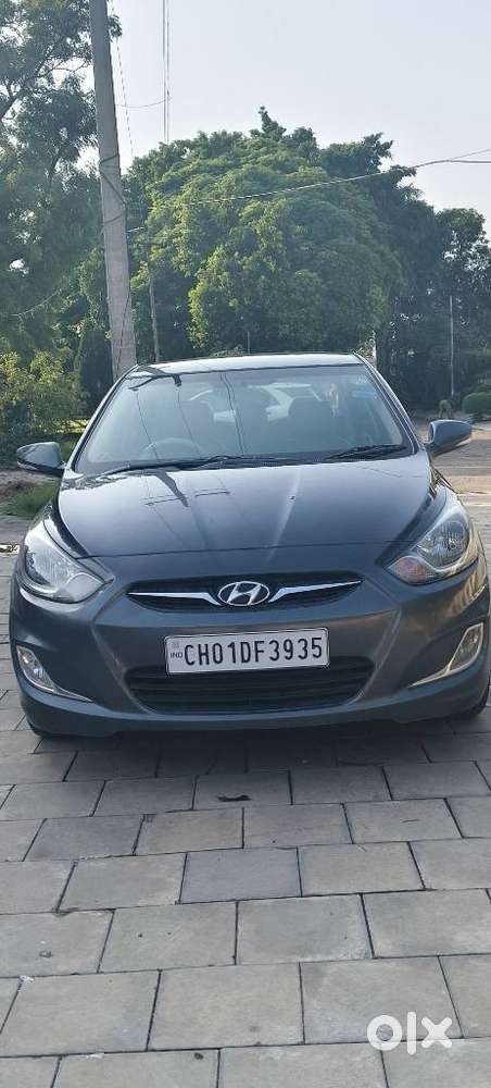 Hyundai Verna 1.6 Fluidic Vtvt S (o) At, 2011, Petrol