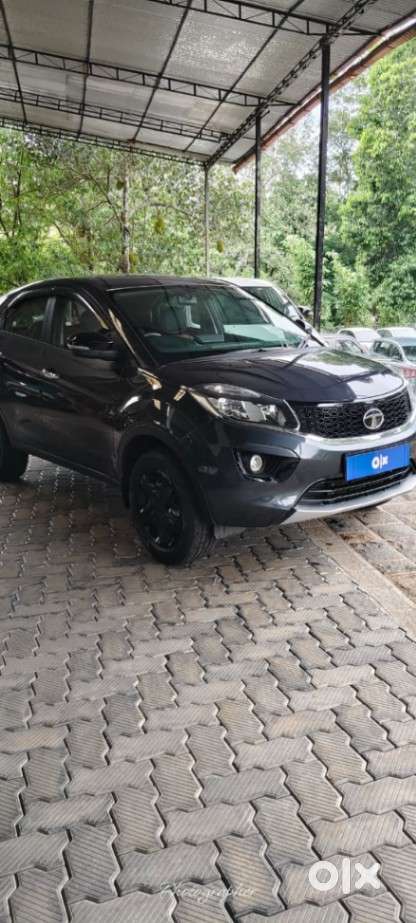Tata Nexon 1.2 Revotron Xma Amt (s), 2018, Petrol