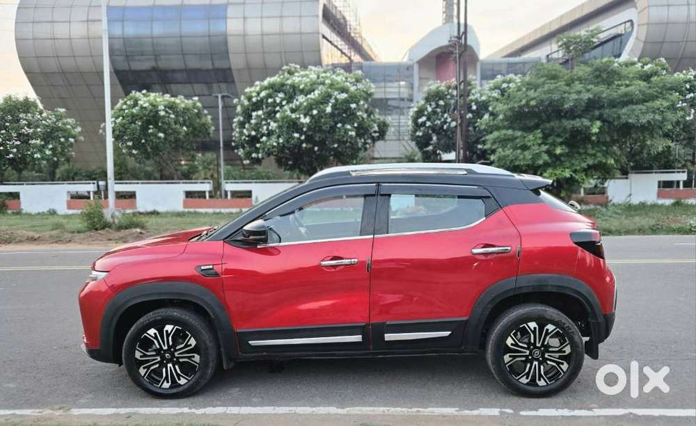Renault Triber 1.0 Rxz Dual Tone, 2021, Petrol