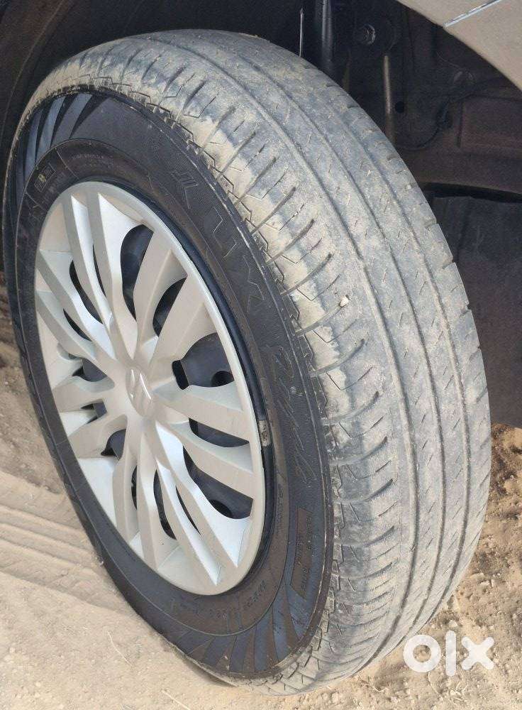 Maruti Suzuki Swift Dzire 1.3 Vxi, 2022, Petrol