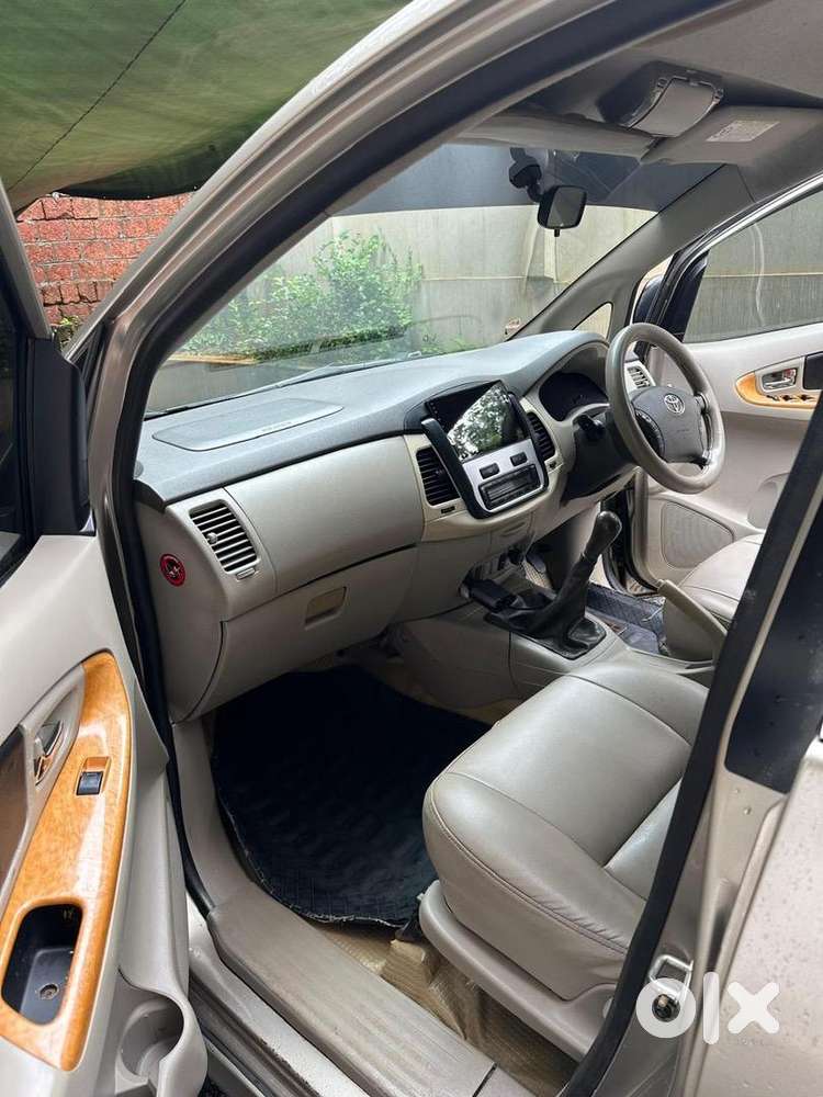 Toyota Innova 2009 Diesel Well Maintained