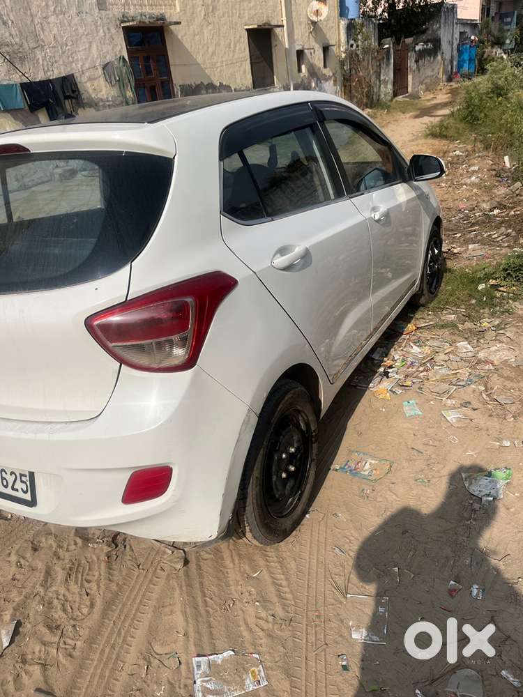 Hyundai Grand I10 2015 Petrol Well Maintained