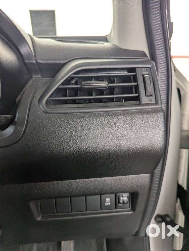Maruti Suzuki Swift Vxi + Manual, 2023, Petrol
