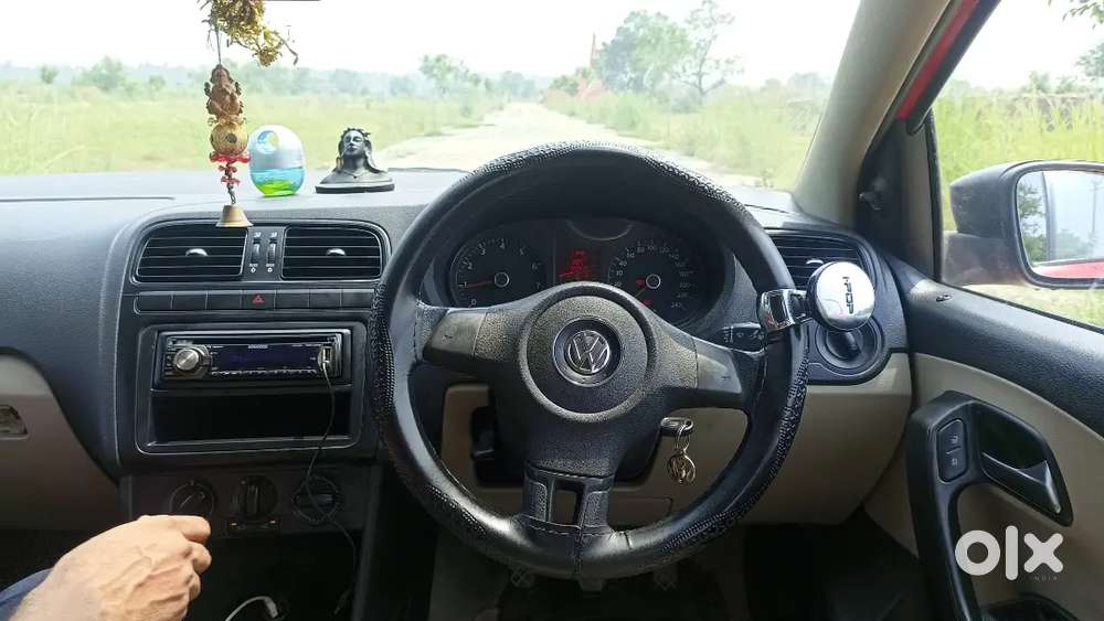 Volkswagen Polo Petrol 2011