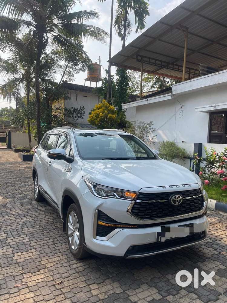 Toyota Innova Hycross 2.0 Vx Hybrid 8 Str, 2024, Petrol