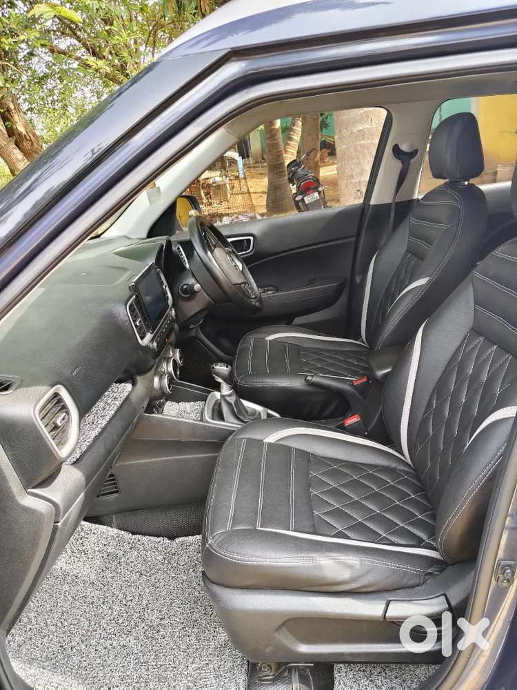 Hyundai Venue 2019 Diesel 131000 Km Driven