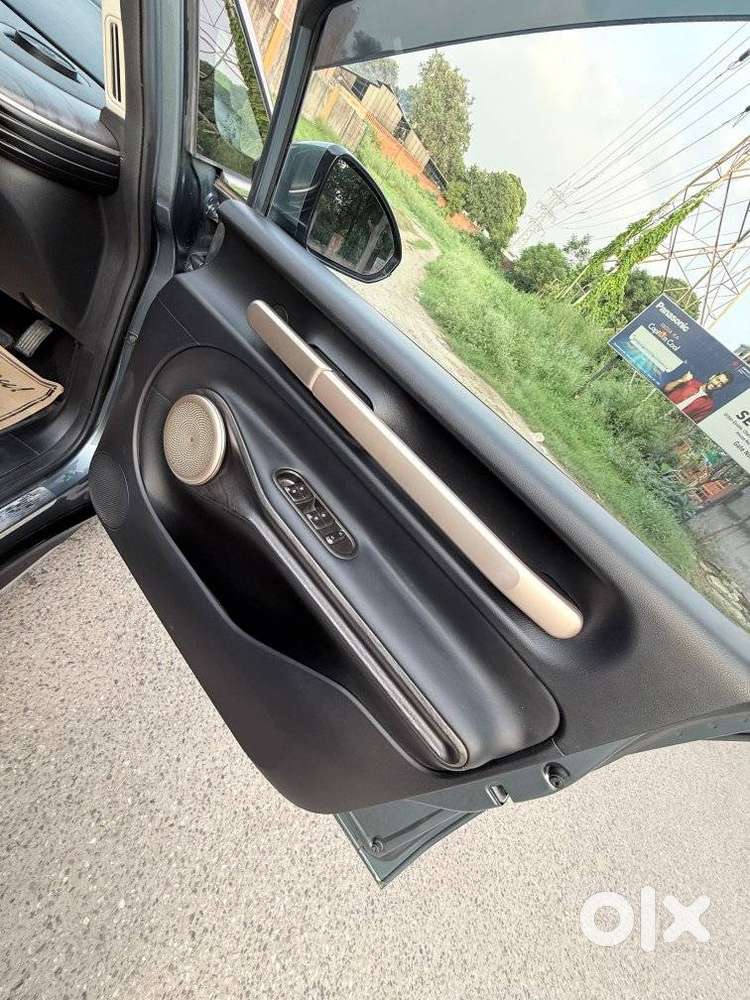 Mg Windsor Ev Essence, 2024, Electric