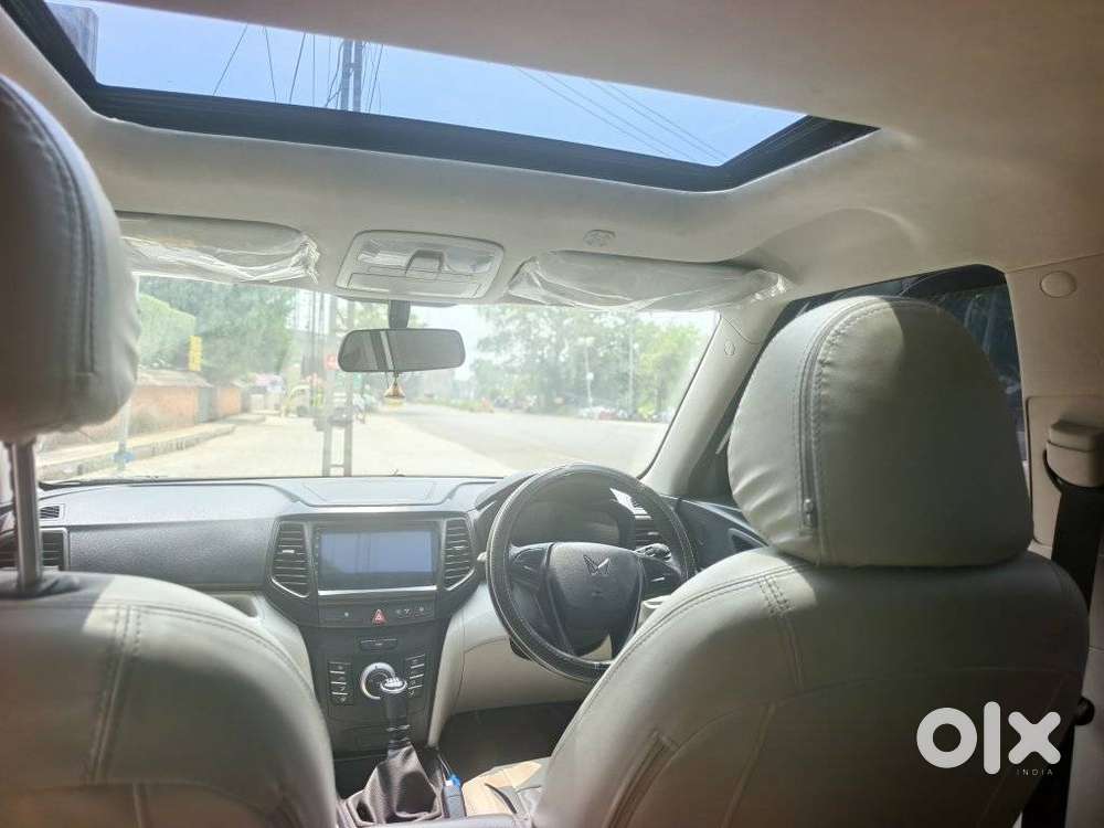 Mahindra Xuv300 W4, 2023, Petrol