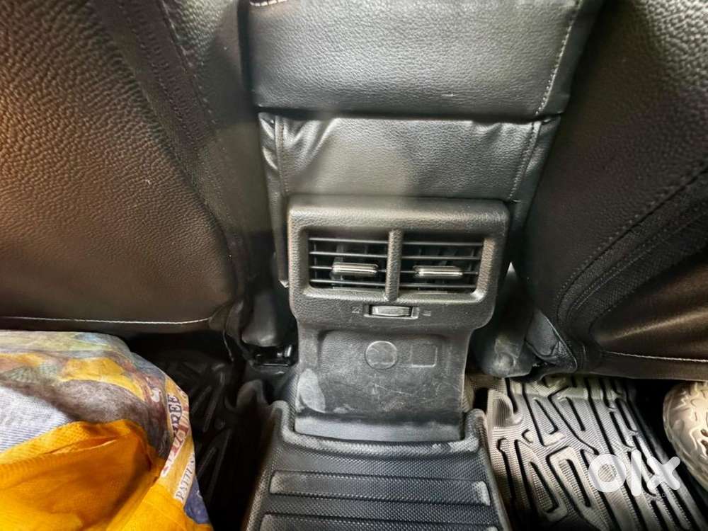  2024 Maruti Suzuki Brezza Lxi 1.5 Petrol Mt