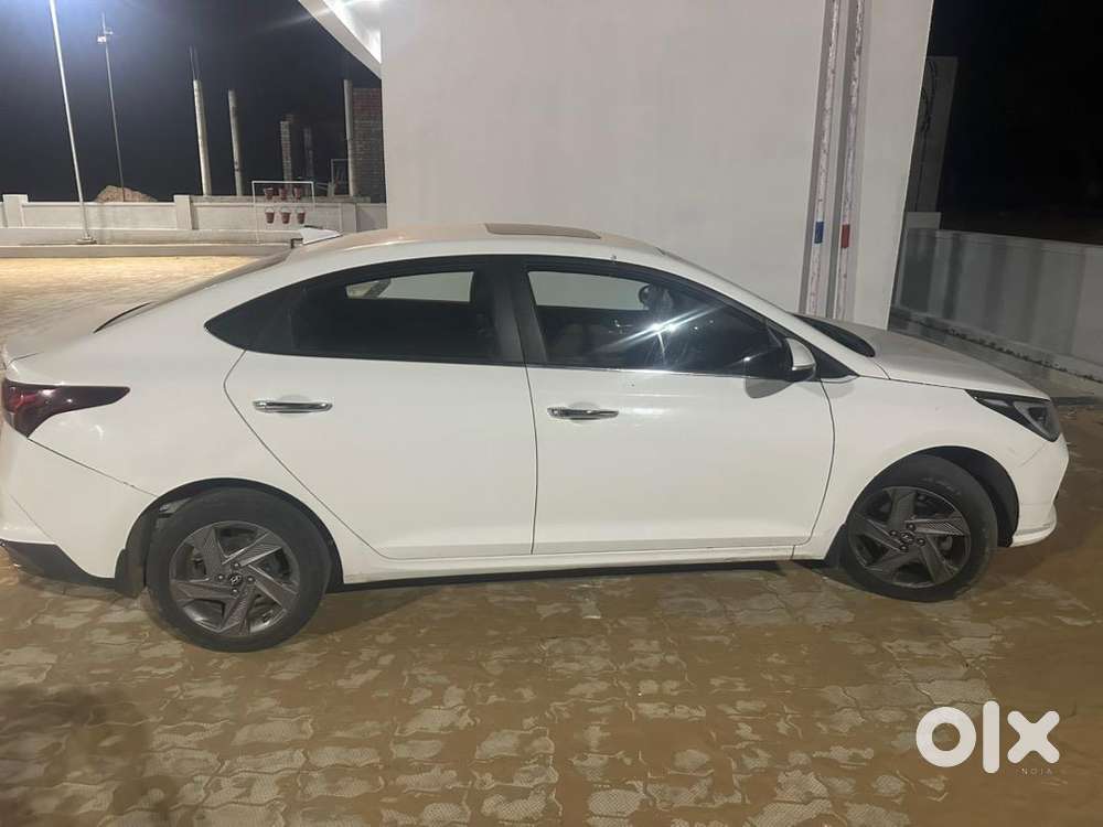 Hyundai Verna 2023 Diesel Well Maintained