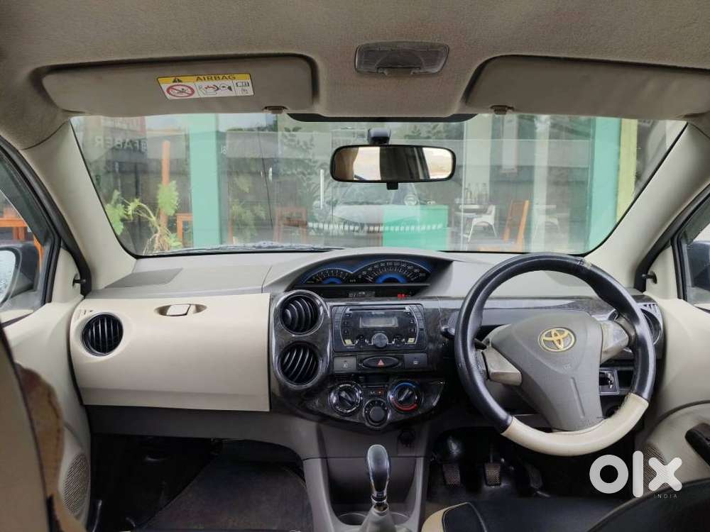 Toyota Etios Liva V Limited Edition, 2015, Petrol
