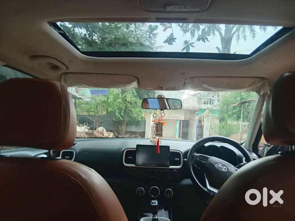 Hyundai Venue 2021 Petrol Well Maintained