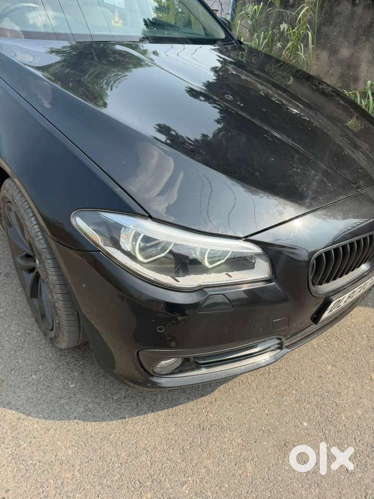 Bmw 5 Series 2016 Car Authorised Service History Record.