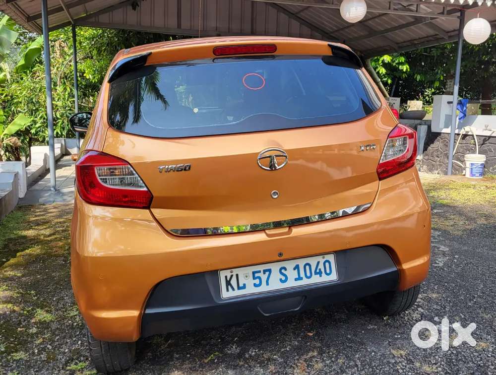 Tata Tiago Xta Automatic