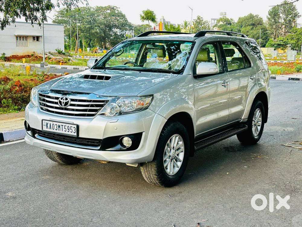 Toyota Fortuner 3.0 4x2 Automatic, 2014
