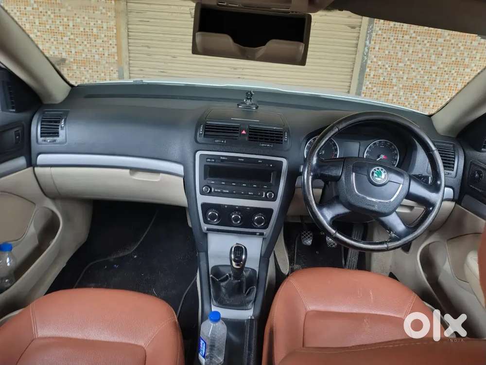 Skoda Laura 2.0 Ambition 2012