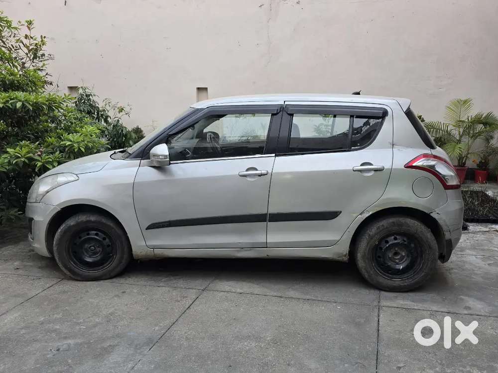 Maruti Suzuki Swift 2013 Cng & Hybrids 100000 Km Driven