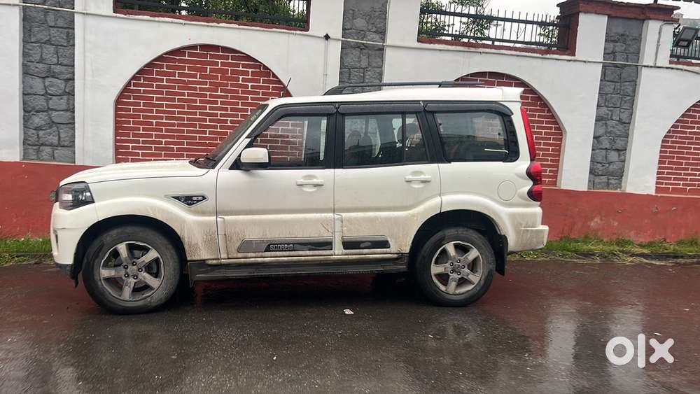 Mahindra Scorpio Classic 2023 Diesel 23000 Km Driven