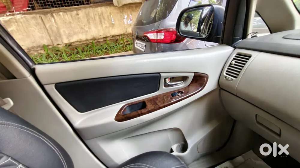 Toyota Innova 2013 Diesel Well Maintained
