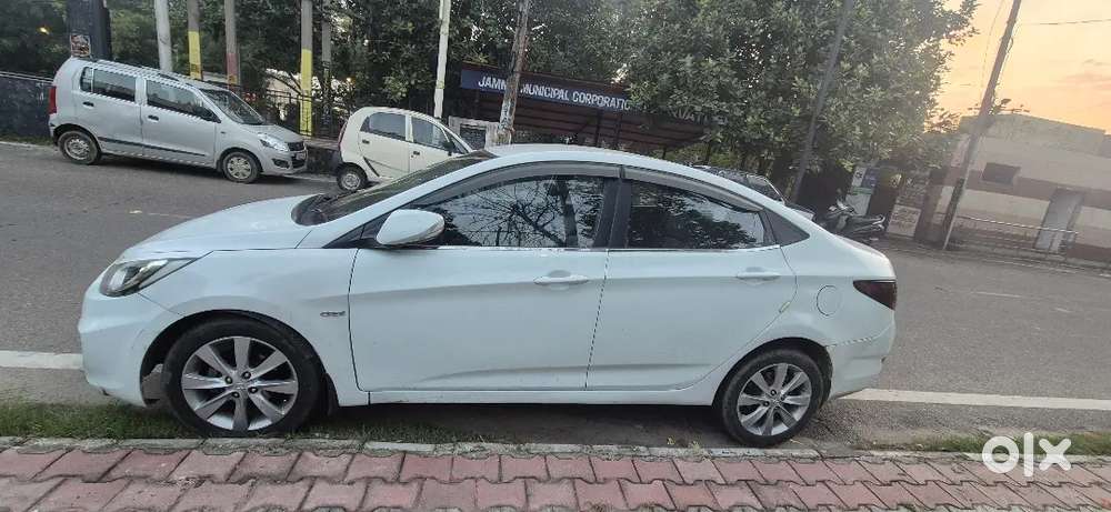 2013 Hyundai Verna Diesel Manual 98000 Km