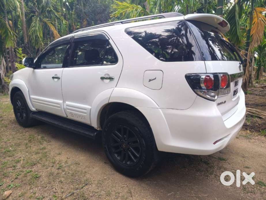 Toyota Fortuner 2011-2016 4x2 At, 2015, Diesel