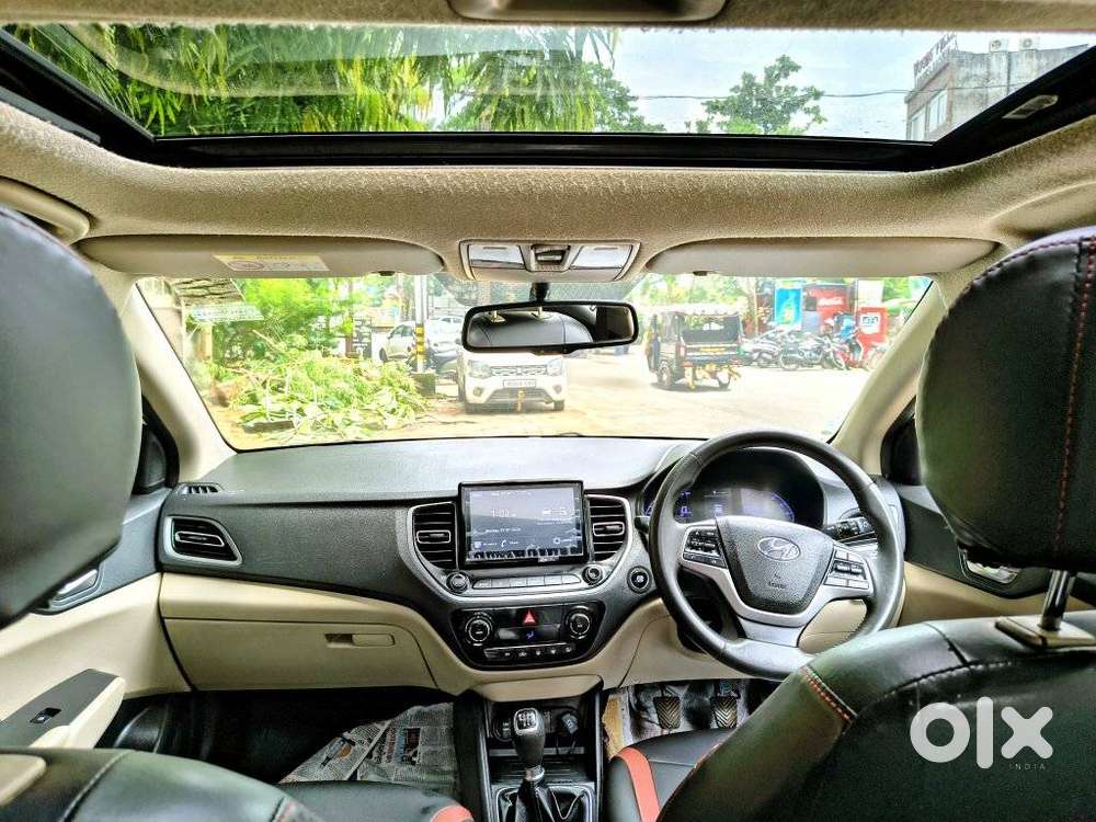 Hyundai Verna 1.5 Sx (o) Vtvt, 2023, Petrol