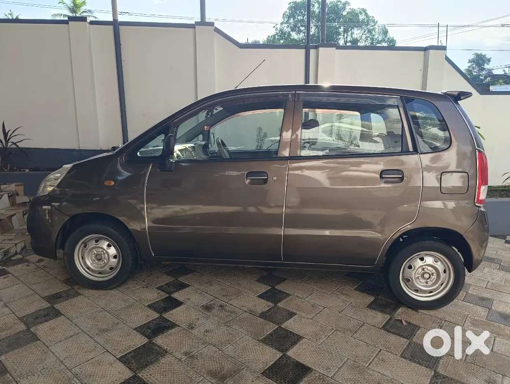 Maruti Suzuki Zen Estilo Lxi 2011