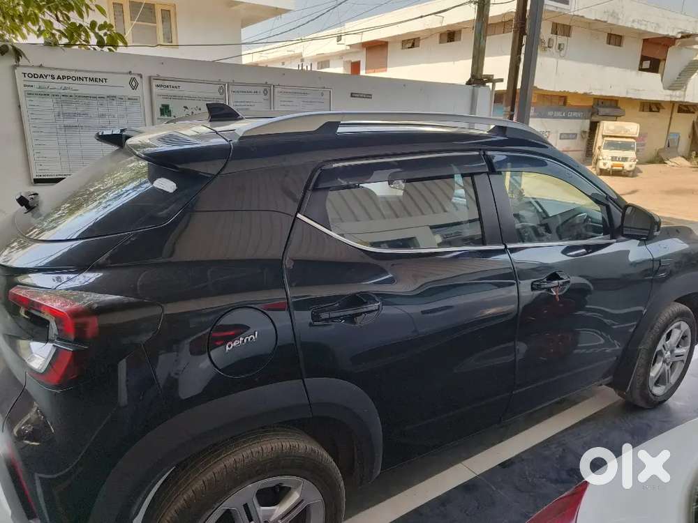 Renault Kiger 2025 Petrol 6000 Km Driven