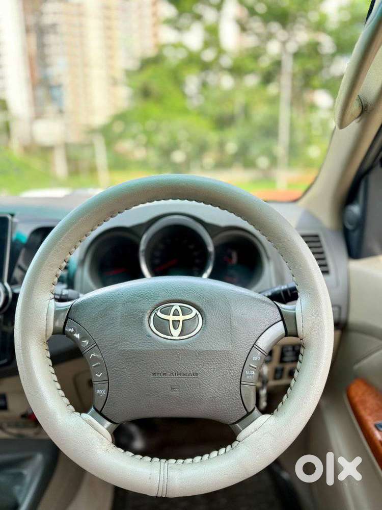 Toyota Fortuner 3.0 4x4 Manual, 2011, Diesel