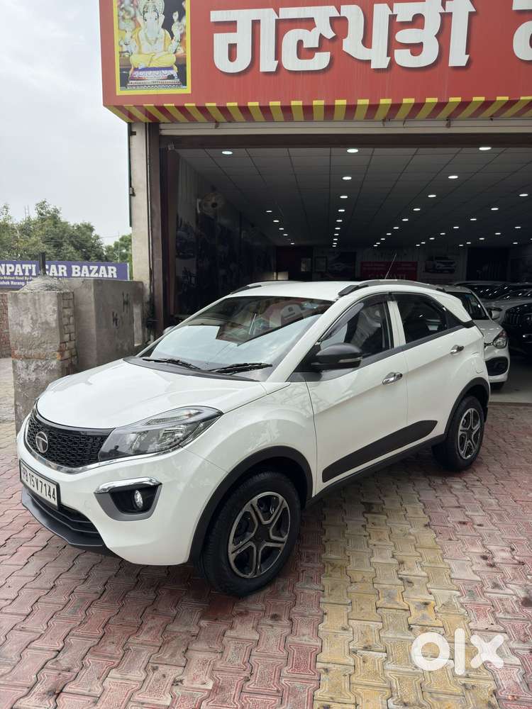 Tata Nexon 1.2 Revotron Xma Amt (s), 2019, Petrol