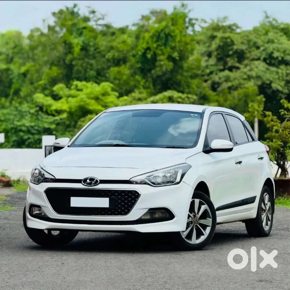 Well Maintained Low Km Elite I20 Petrol_lady Used