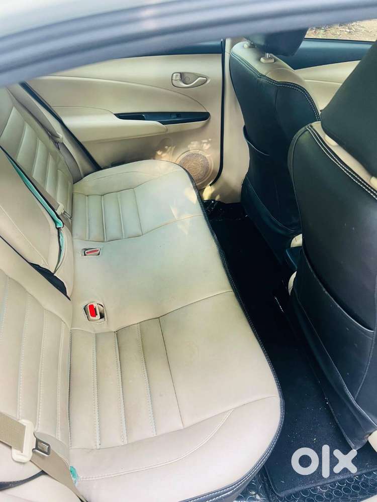 Well-maintained Single-owner Yaris  Only 15,000 Km