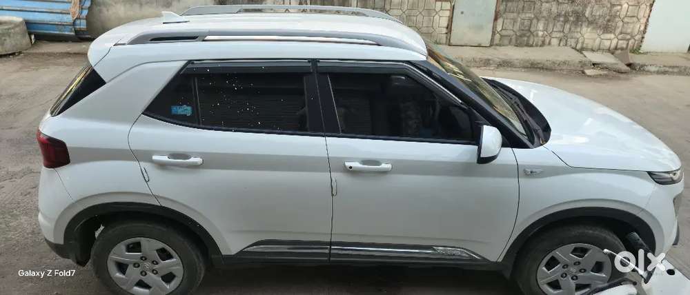 Hyundai Venue 2021 Petrol 44000 Km Driven
