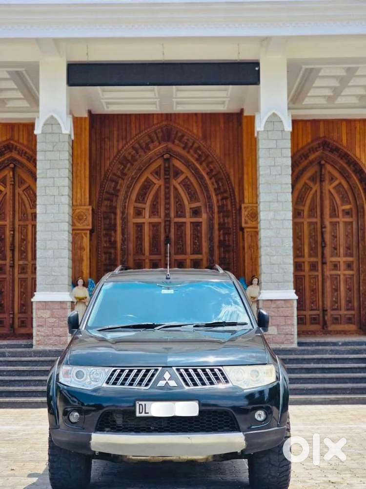 Mitsubishi Pajero Sports 4x4 For Sale