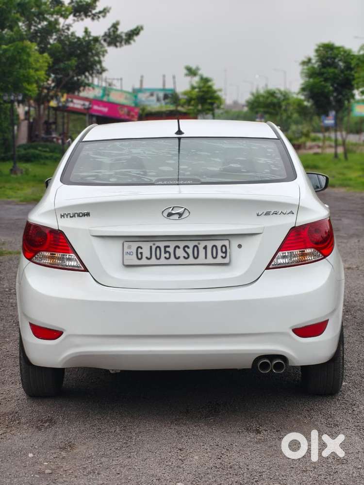 Hyundai Fluidic Verna, 2011, Petrol