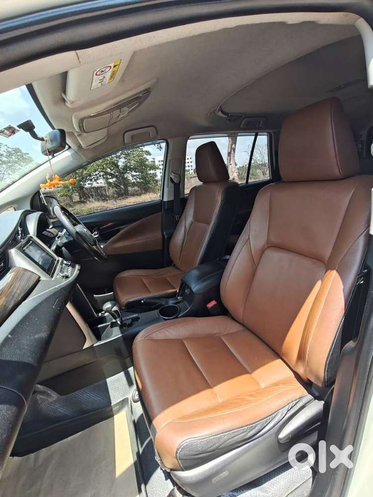 Toyota Innova Crysta 2.8z Automatic, 2017, Diesel