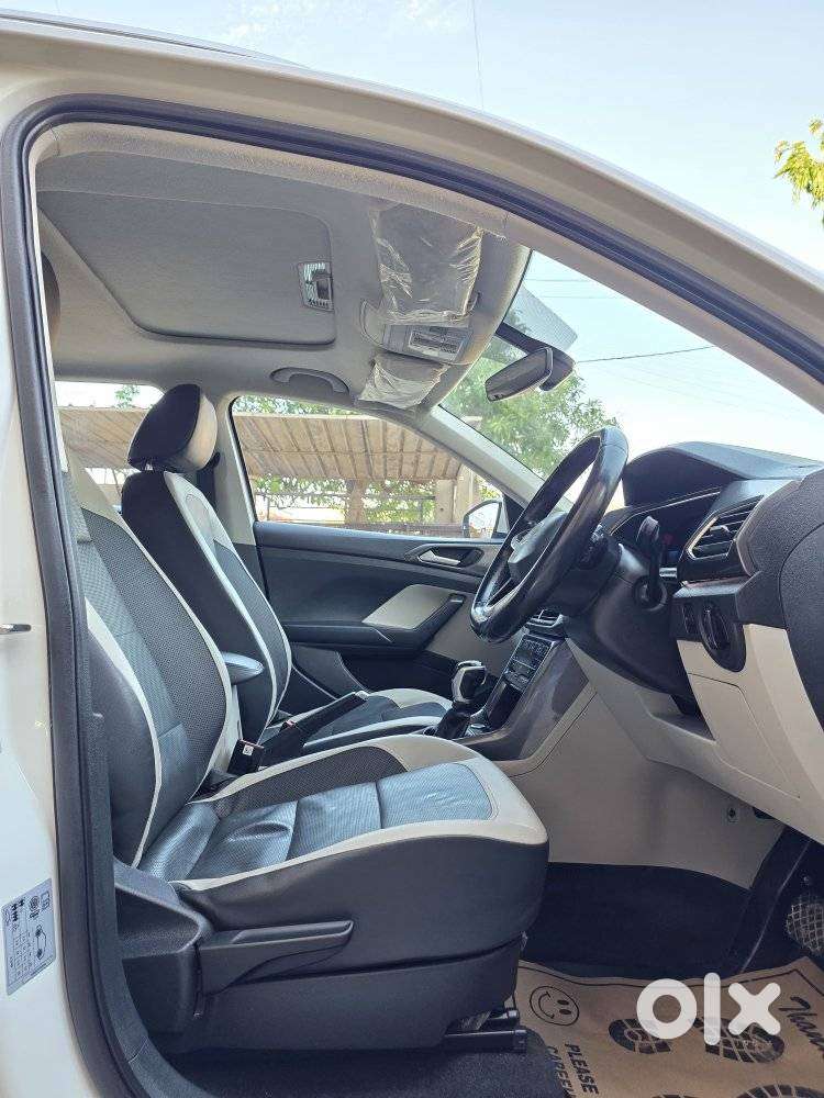 Volkswagen Taigun 1.0 Tsi Topline At, 2022, Petrol