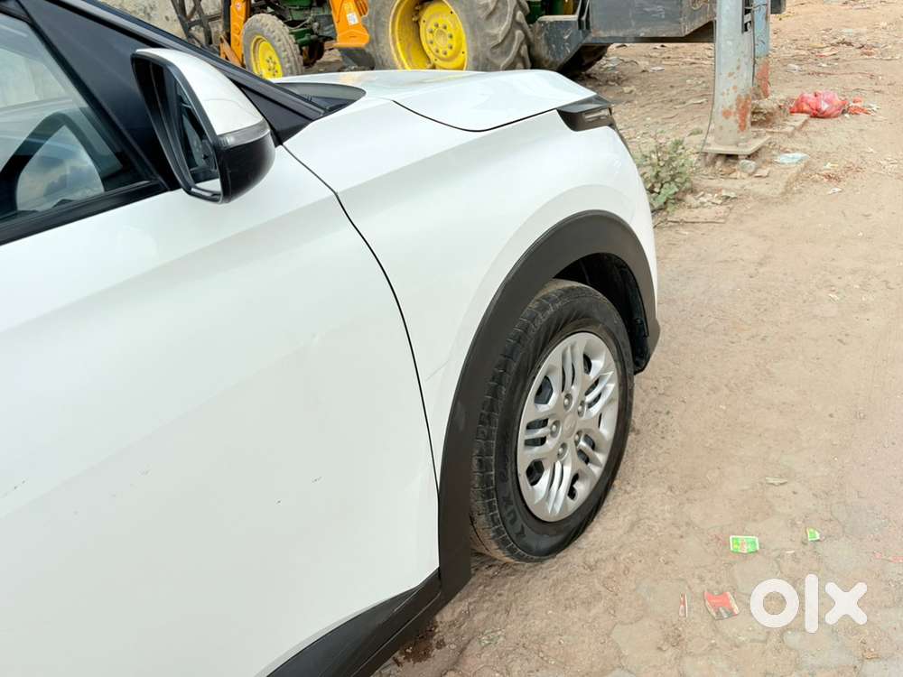 Kia Carens 2025 Petrol