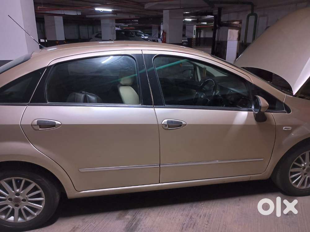 Fiat Linea Petrol Manual 2009 Year
