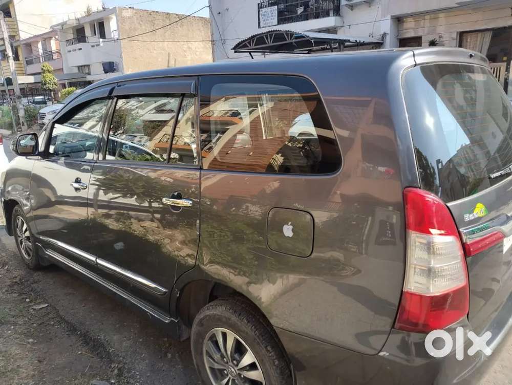 Toyota Innova 2015 Diesel 290000 Km Driven