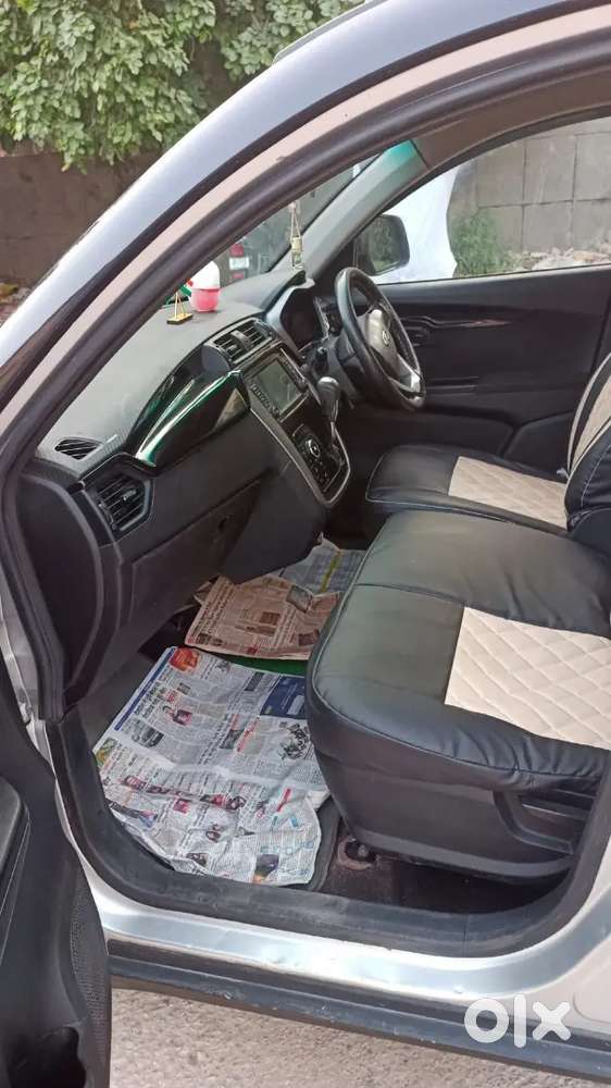 Mahindra Kuv100 Nxt 2018