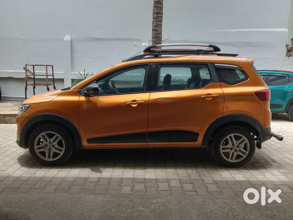Renault Triber Rxz, 2022, Petrol
