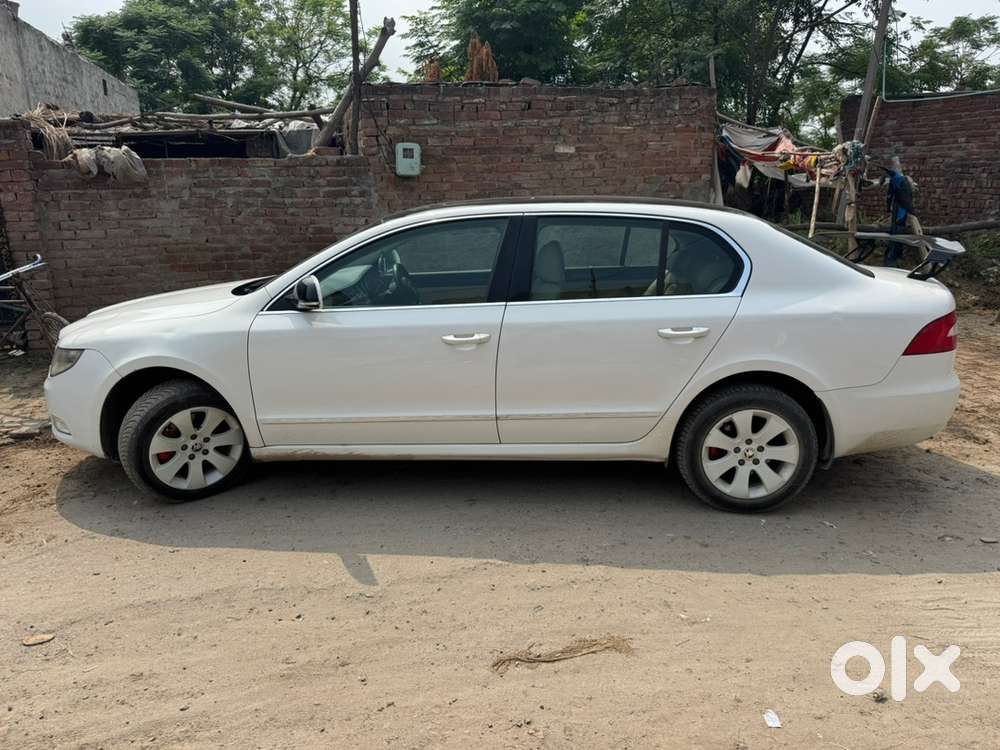 Skoda Superb Diesel 2011