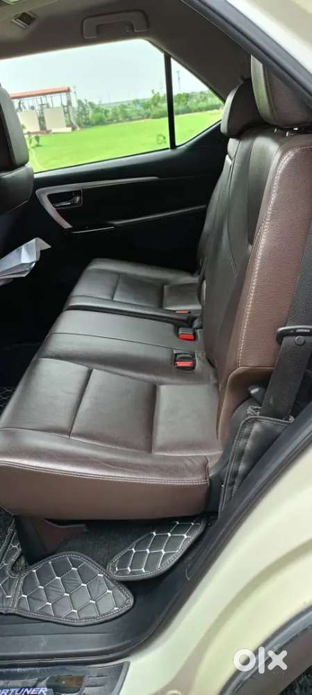 Toyota Fortuner 2018 Diesel 95000 Km Driven