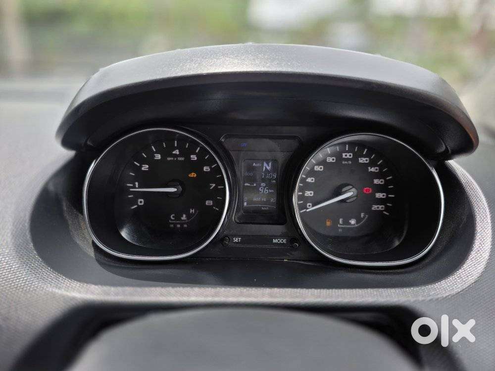 Tata Tiago 1.2 Revotron Xza, 2018, Petrol